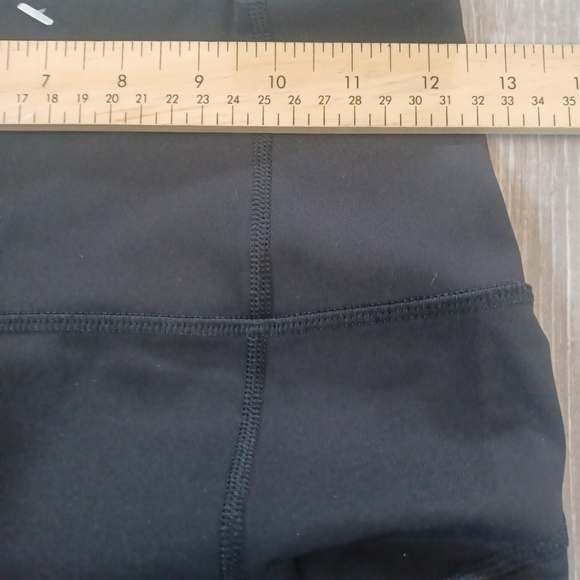 Lululemon Cropped Leggings Womens Size 6 Fast And Free Nulux Athletic NWOT - Picture 8 of 10